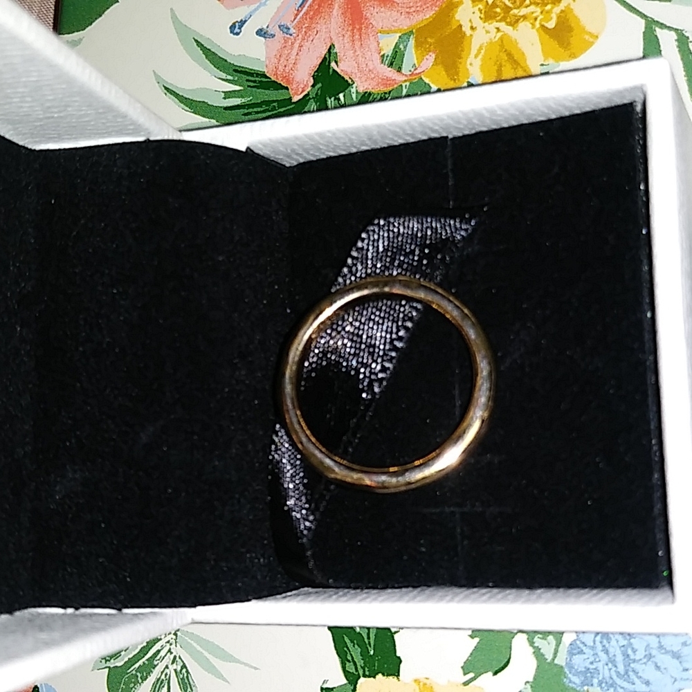 Ring - Picture 2 of 2